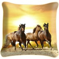 Poduszka ozdobna KONIE W GALOPIE