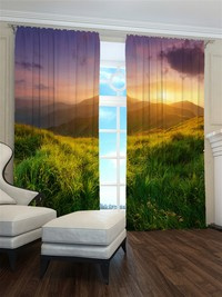 Zasłona gotowa Wschód słońca nad przełęczą