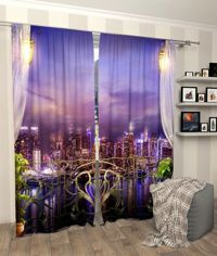 Zasłona gotowa oświetlony Miejski most